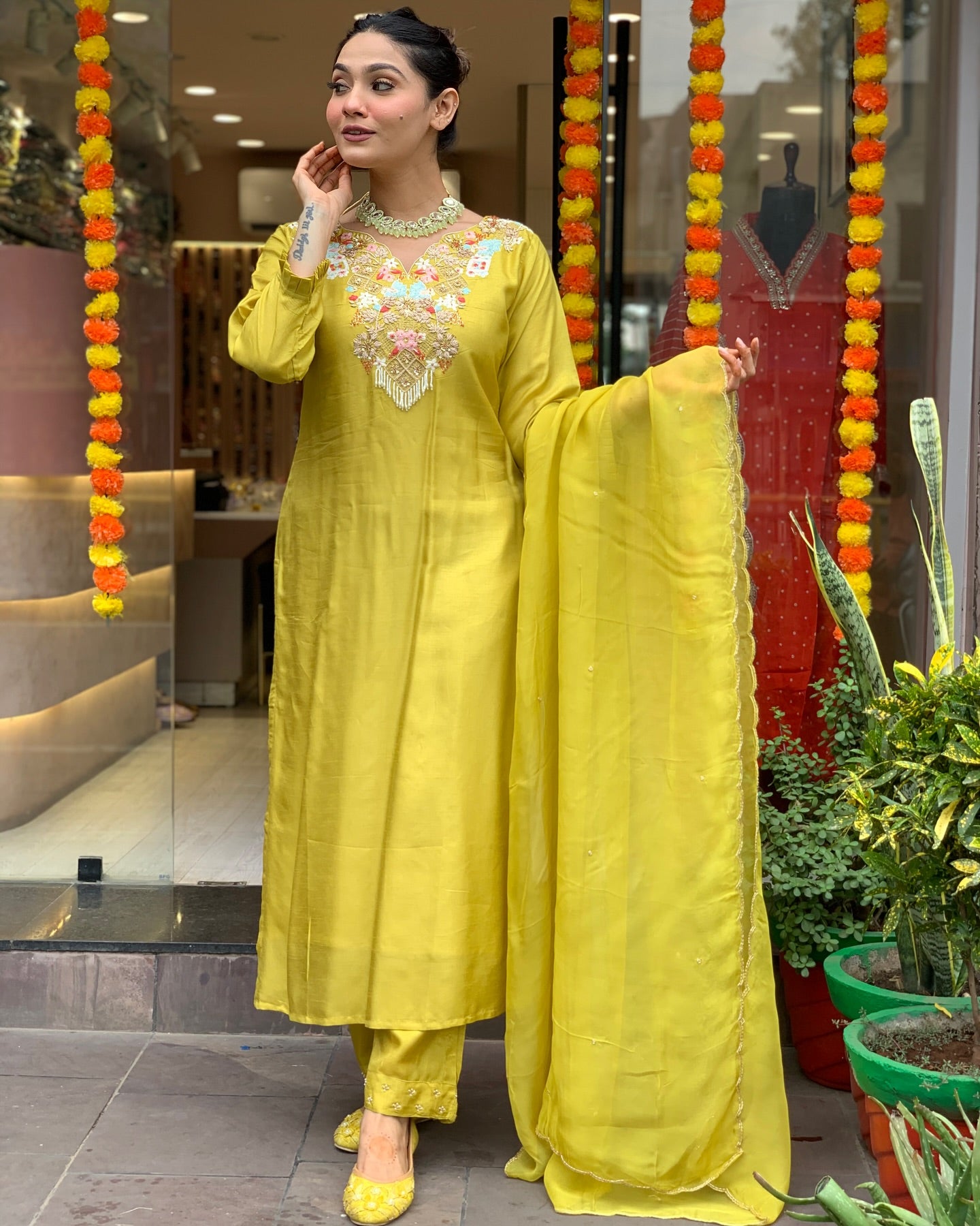 Navya Appealing Allure with a Touch of Glamour Kurta Set
