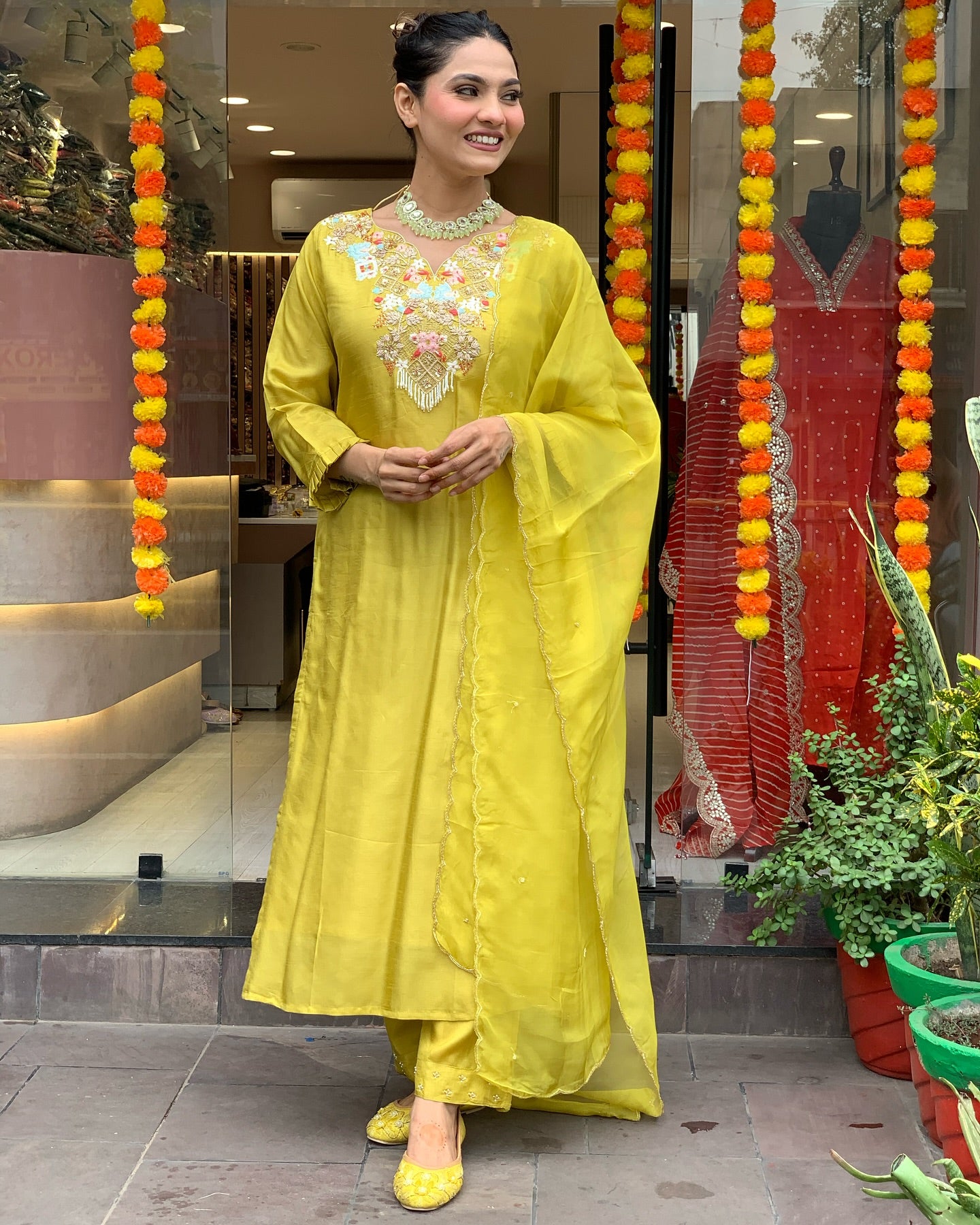 Navya Appealing Allure with a Touch of Glamour Kurta Set