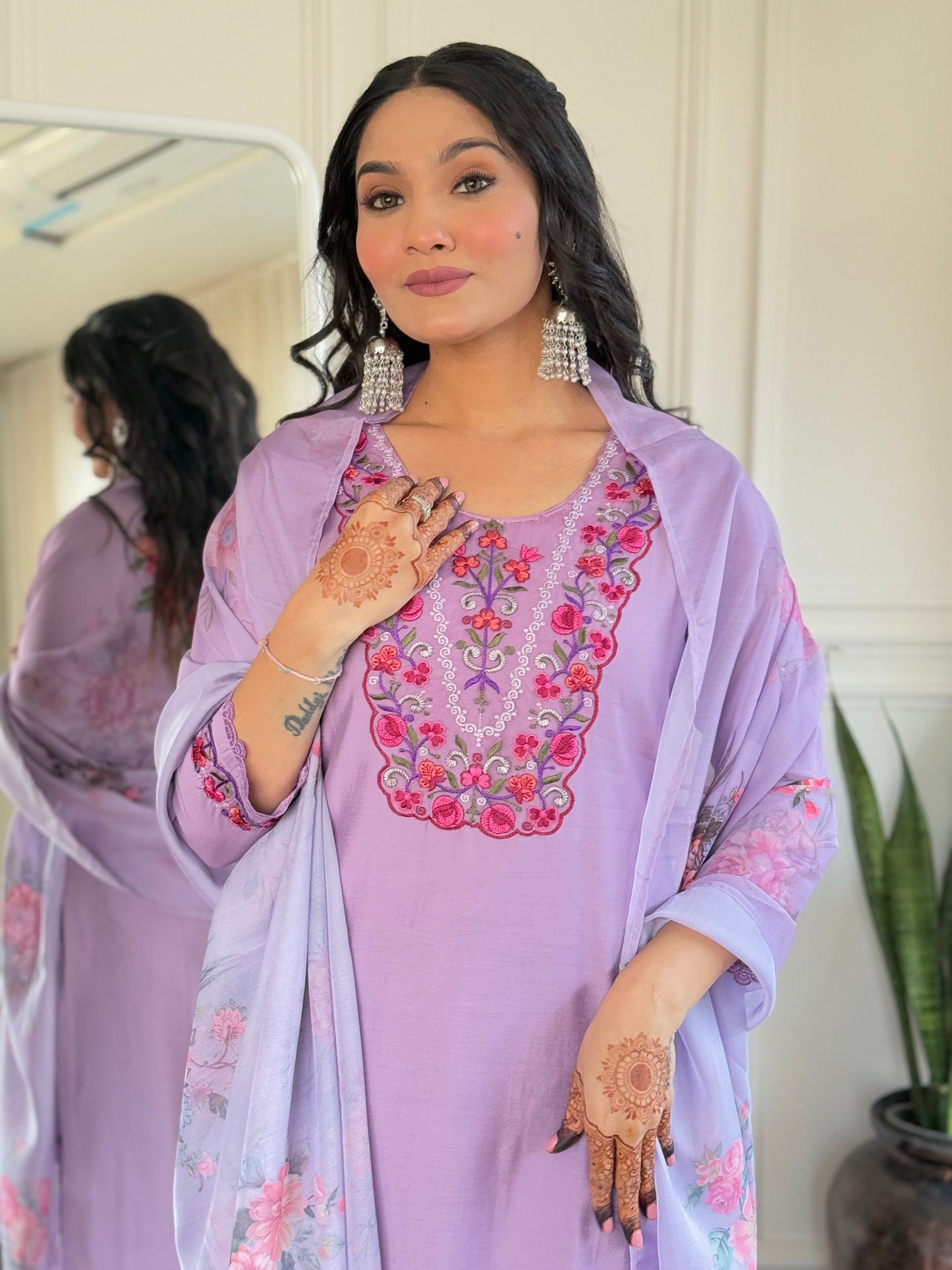 LAVENDER BSY VISCOSE EMBROIDERED KURTA PANT DUPATTA