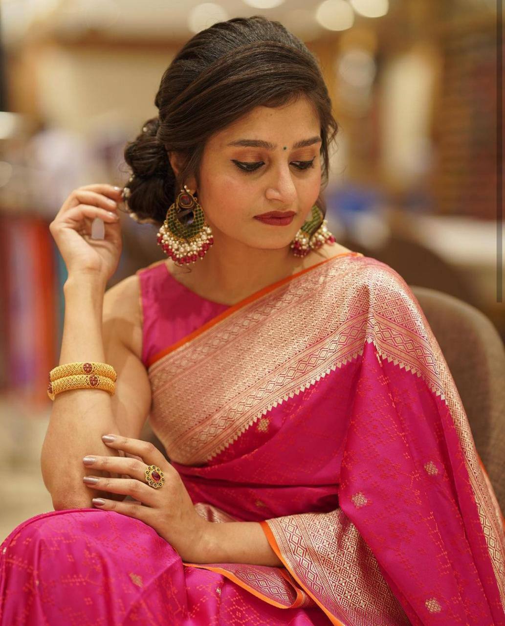 Elegant Pink Saree Featuring Rich Pallu and Intricate Jacquard Design