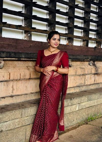 Exquisite Saree with Rich Pallu & All-Over Jacquard Detailing