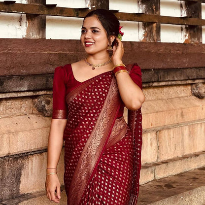 Exquisite Saree with Rich Pallu & All-Over Jacquard Detailing