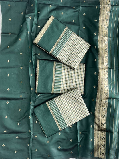 Elegant Mehendi Dark Green Saree Featuring Rich Pallu and Intricate Jacquard Design