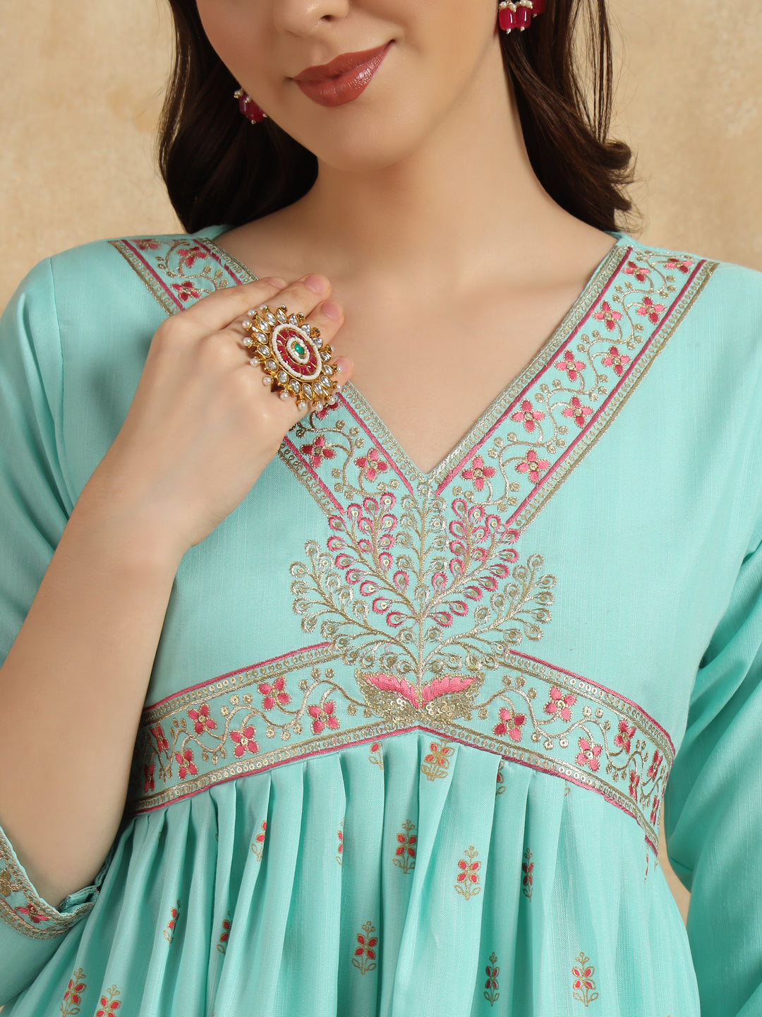 Manjari Fascinatingly Beautiful and Graceful Kurta Set