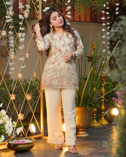 Zeenat White Multicolour Paisley Embroidered Kurti Set