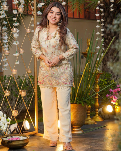 Zeenat White Multicolour Paisley Embroidered Kurti Set