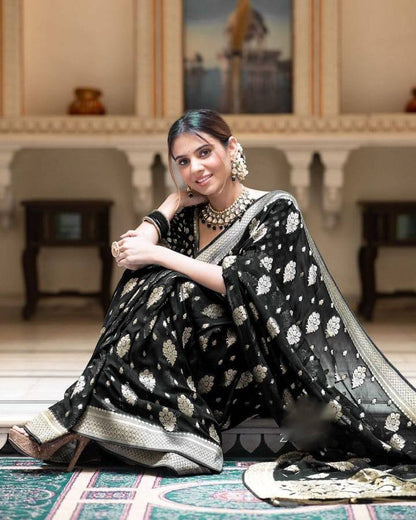 Black Elegant Rich Pallu Saree with Premium Jacquard Detailing