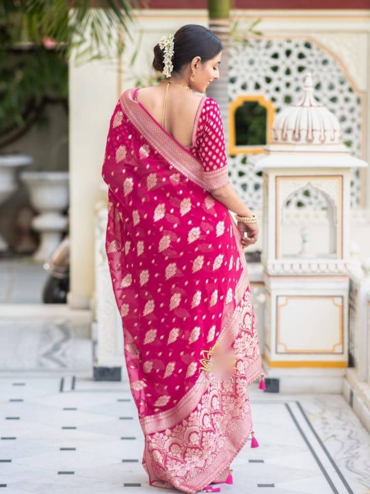 Dark Pink Designer Saree Featuring Opulent Jacquard & Rich Pallu