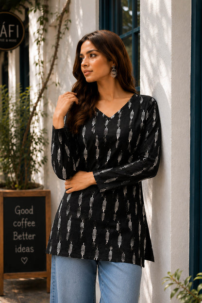 Kaajal Noir Black Cotton Printed Top