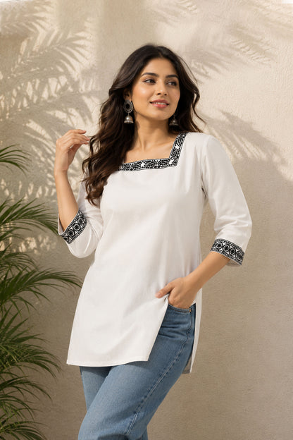 Shweta Chandni White Cotton Printed Top