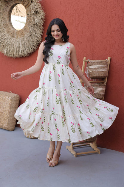 Maalti Off-White Cotton Printed Tiered Kurti