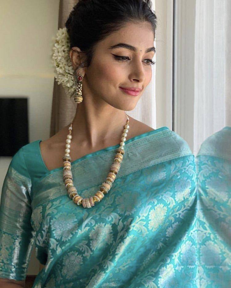 Graceful Turquoise Rich Pallu Saree with Exclusive Jacquard Work