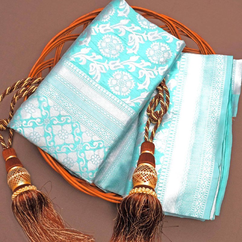 Graceful Turquoise Rich Pallu Saree with Exclusive Jacquard Work