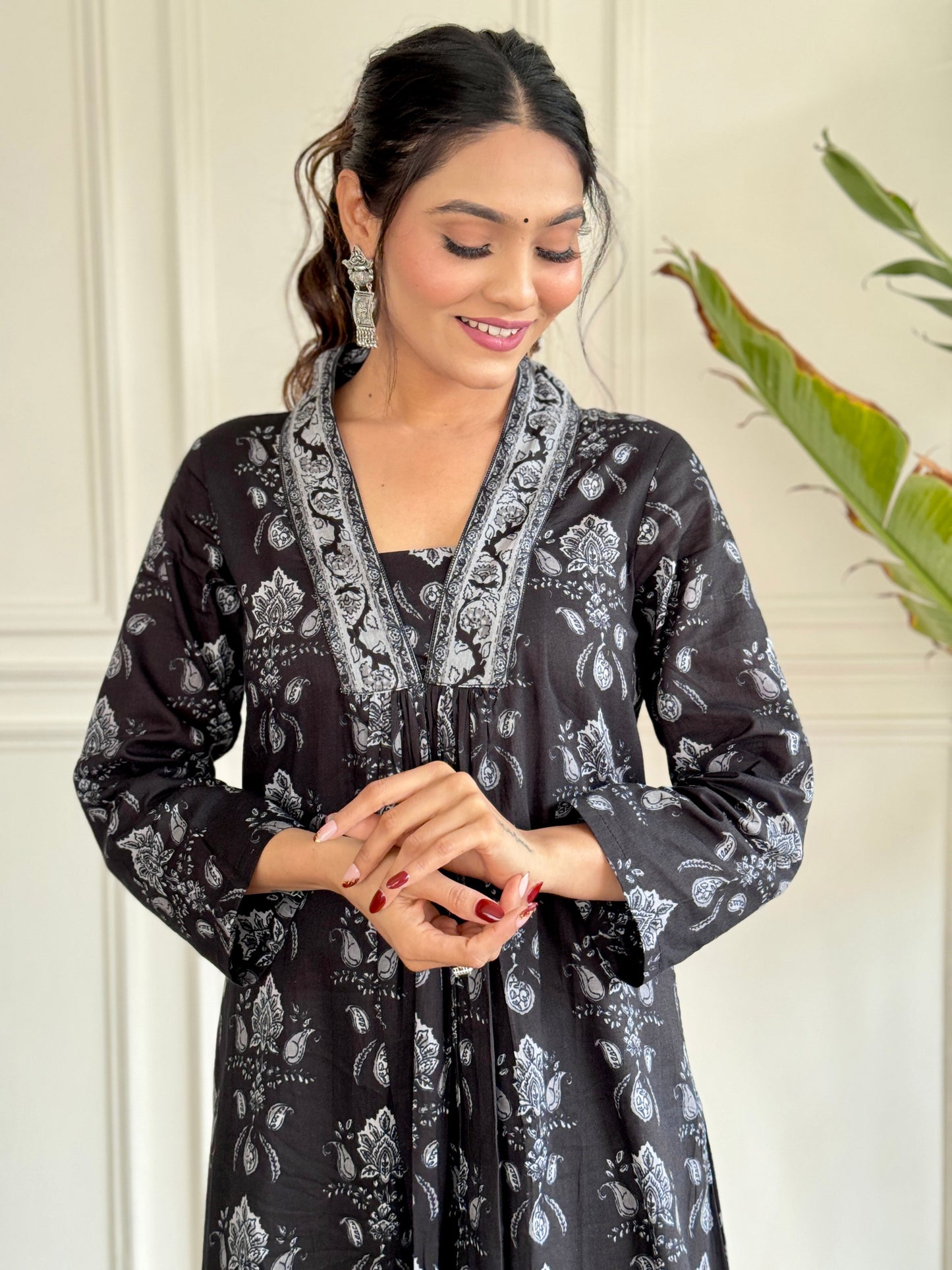 Black and Red Regal Elegance Kurta Set
