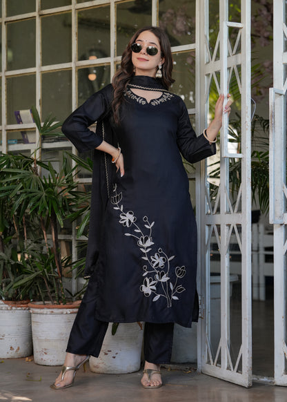 Black Radiance Kurta Set