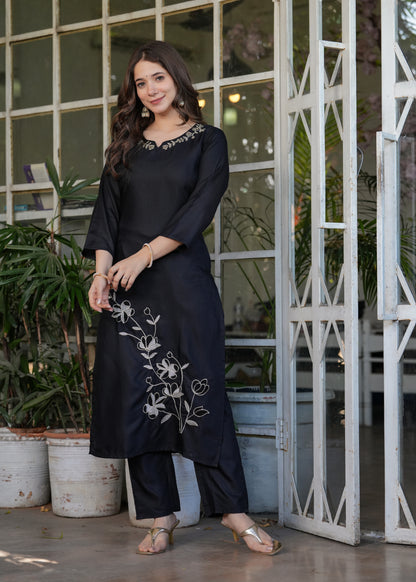 Black Radiance Kurta Set