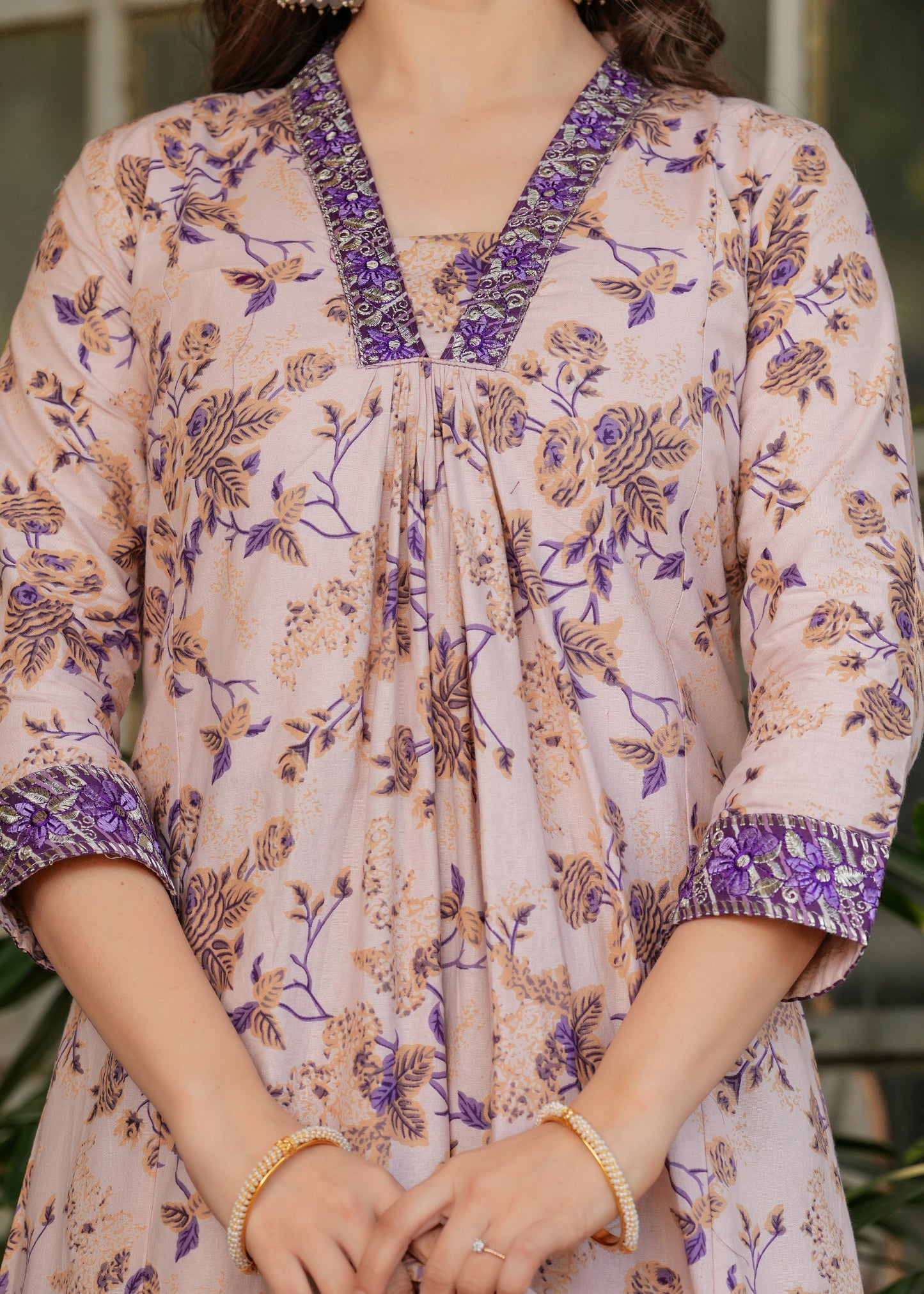 Cream with purple Delightful Kurta Set