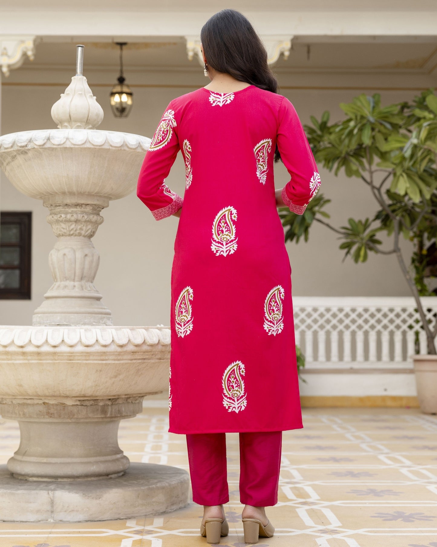 Bindiya Rani Pink Paisley Block Print Cotton Kurta Set