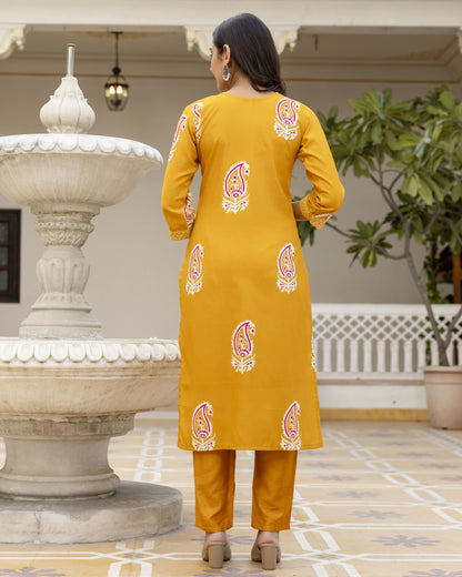 Bindiya Mustard Yellow Paisley Printed Kurta Set