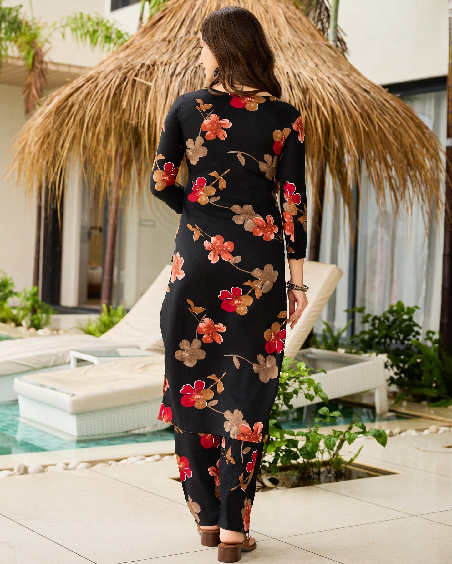 Nisha Noir Black Bold Floral Print Kurta Set