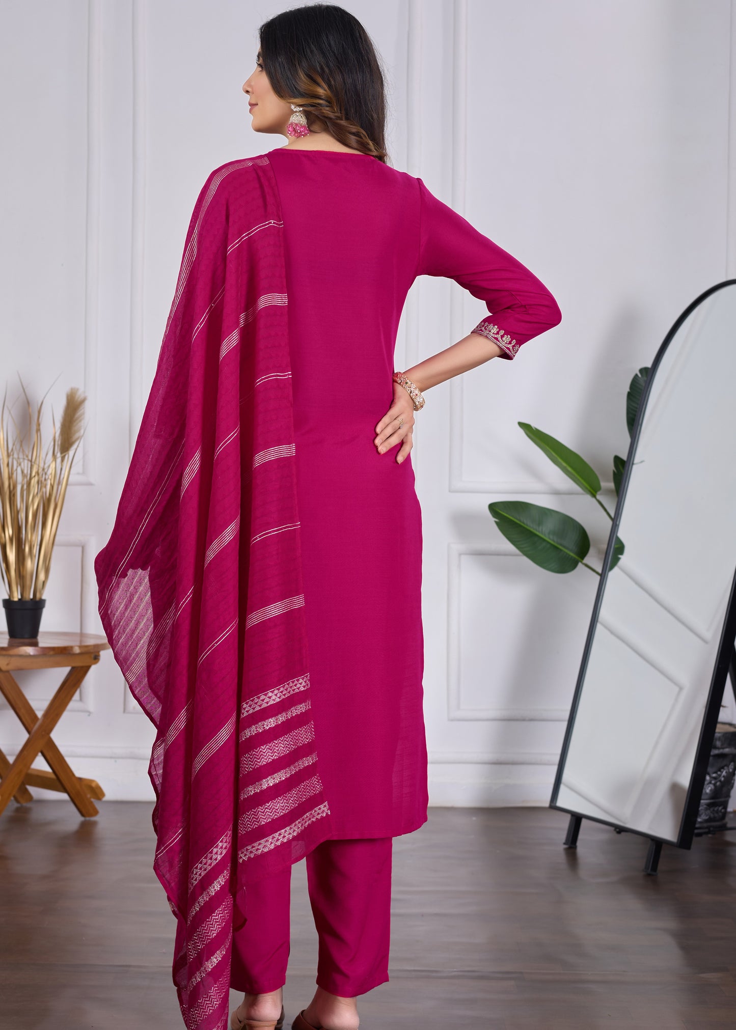 Suhana Magenta Pink Gold Zari Embroidered Kurta Set