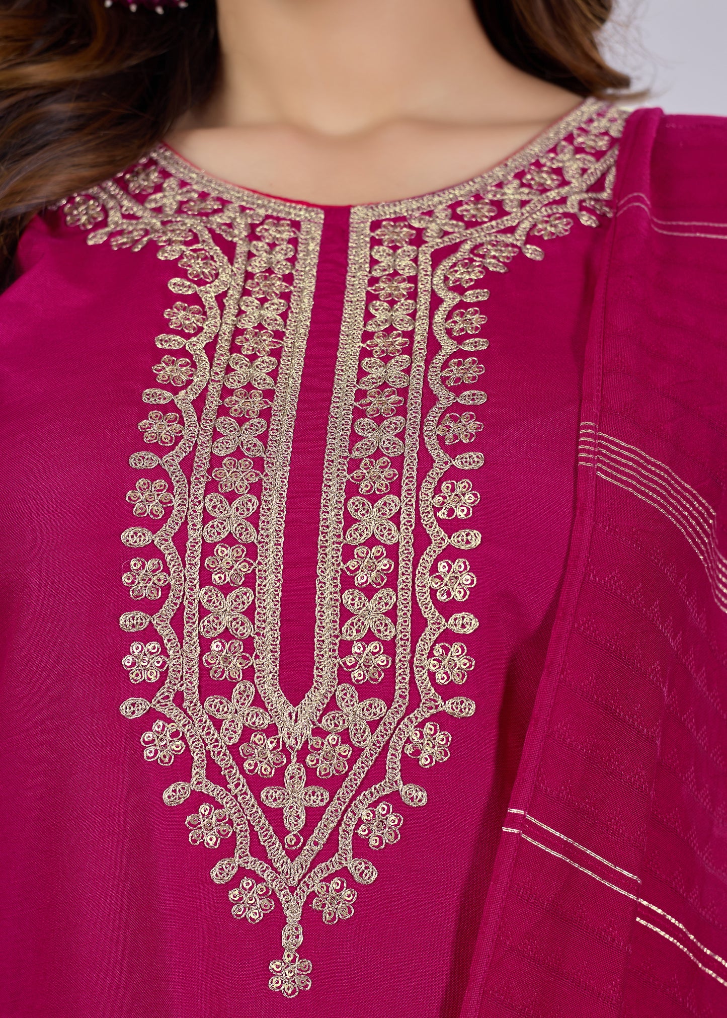 Suhana Magenta Pink Gold Zari Embroidered Kurta Set