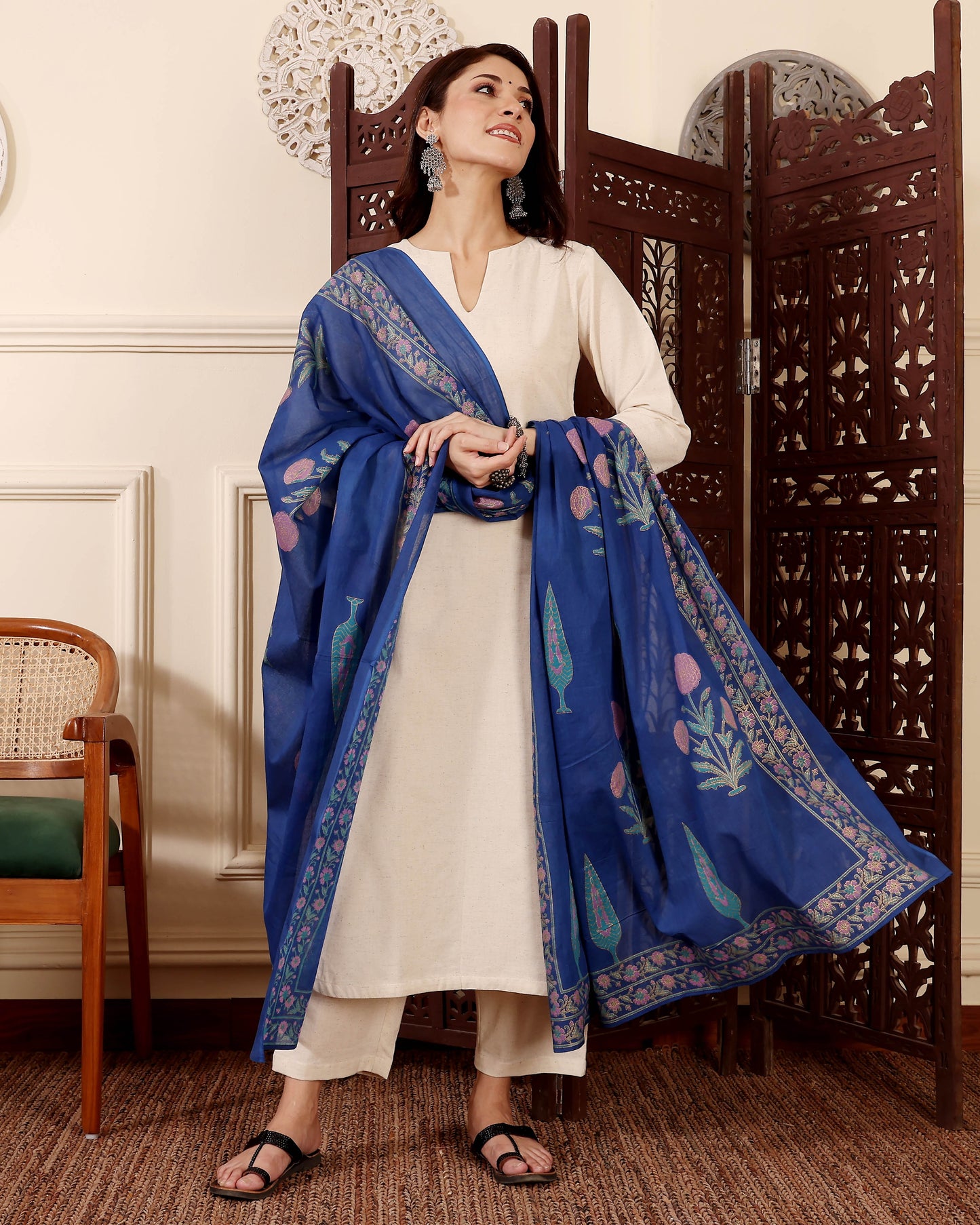 Saadhvi Ivory Cream Plain Kurta Set