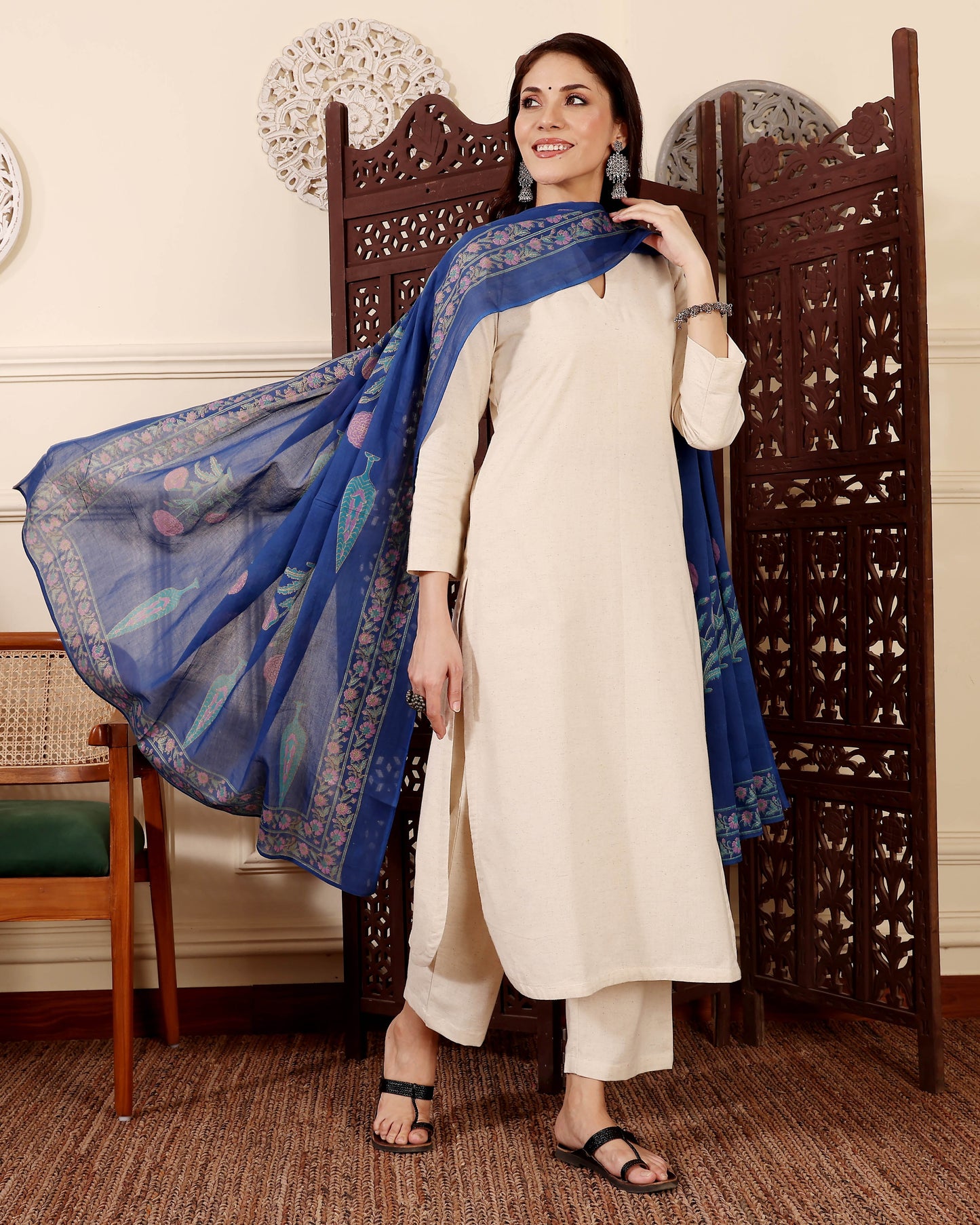 Saadhvi Ivory Cream Plain Kurta Set