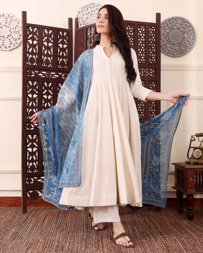 Saadhvi Ivory Plain Flared Suit Set