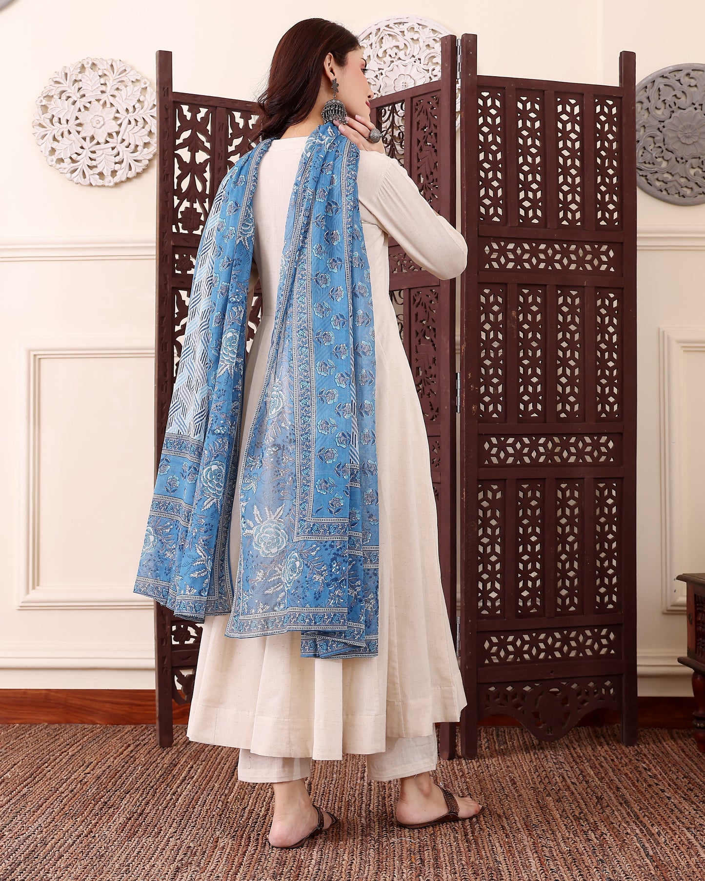Saadhvi Ivory Plain Flared Suit Set