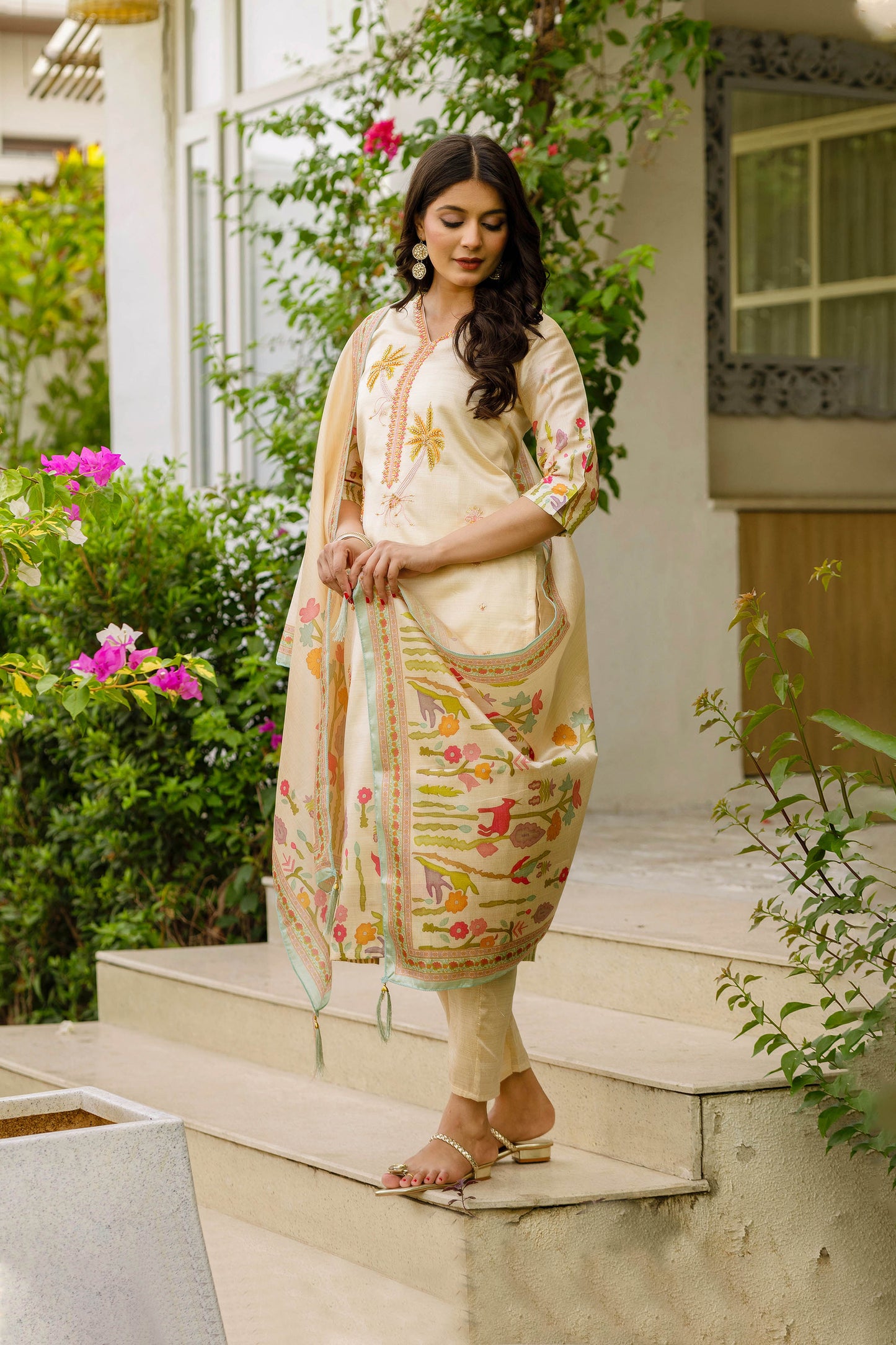 Prakriti Ivory Viscose Assam Silk Embroidered Kurta Set