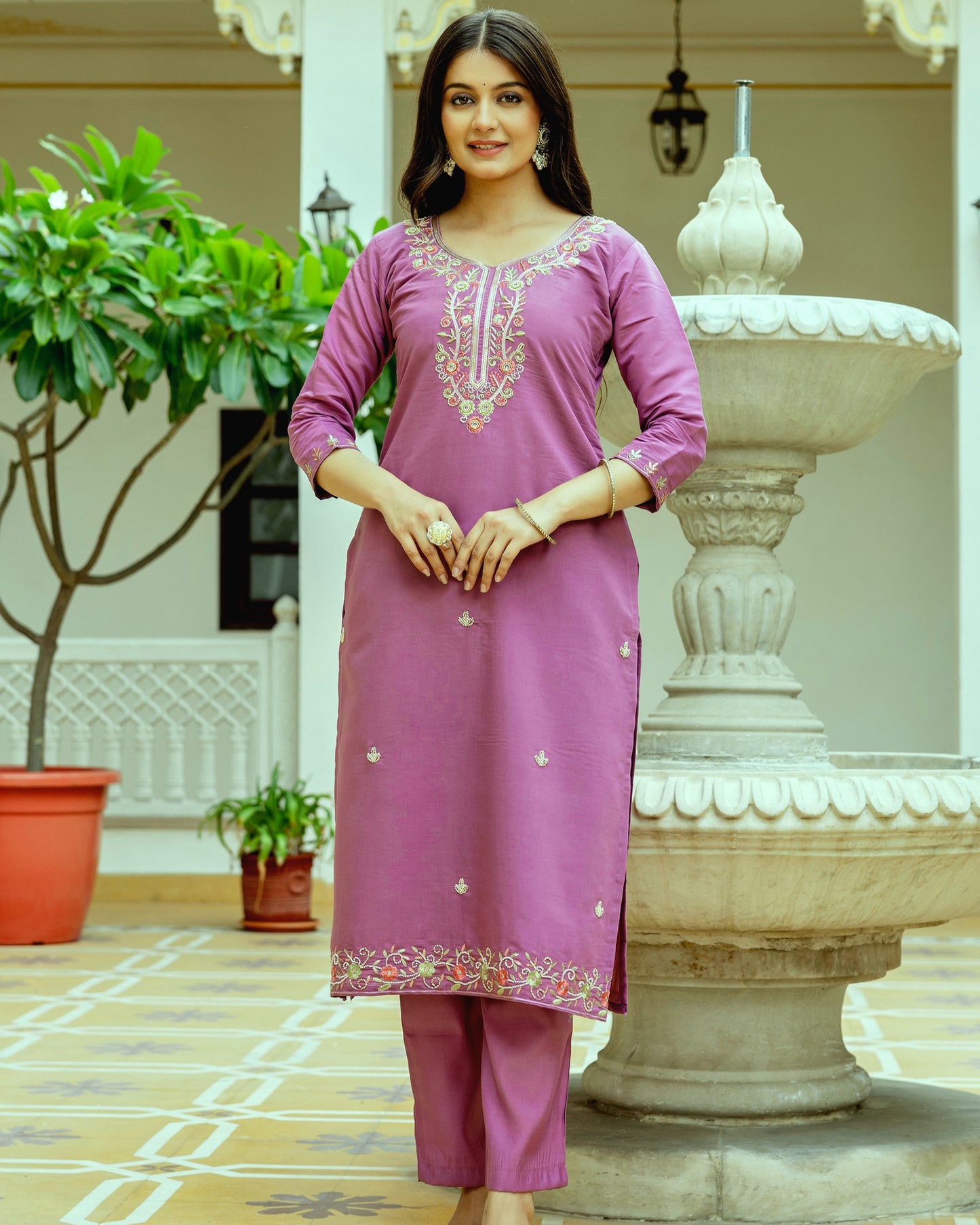 Noorani Mauve Pink Bead & Resham Embroidered Kurta Set