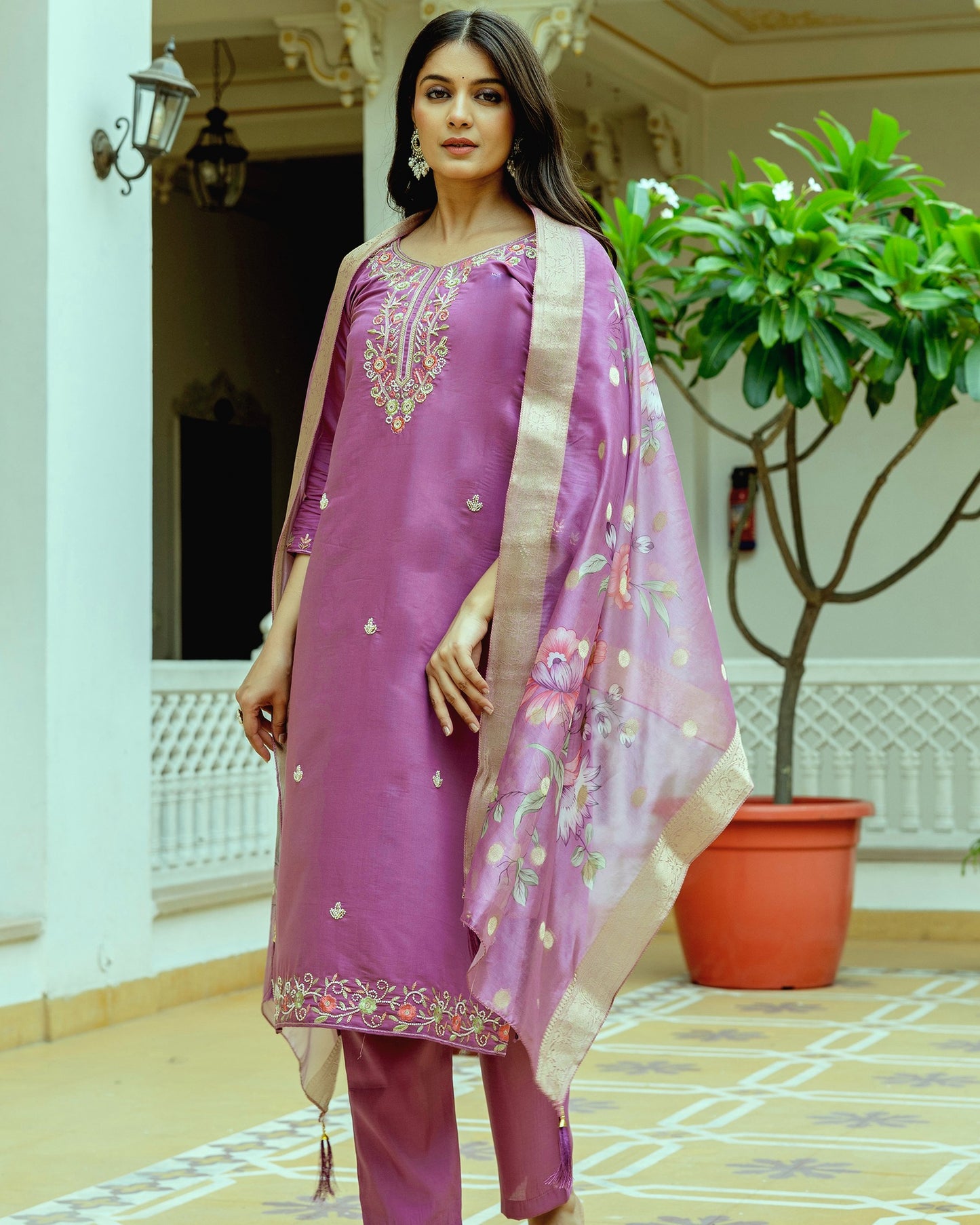 Noorani Mauve Pink Bead & Resham Embroidered Kurta Set