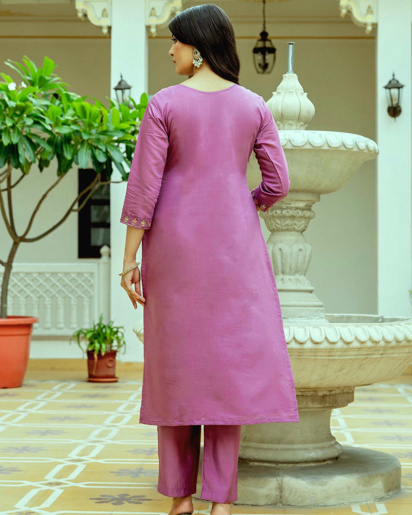 Noorani Mauve Pink Bead & Resham Embroidered Kurta Set