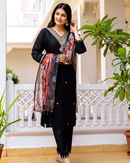 Zara Noir Black Gold Zardozi & Buti Embroidered Kurta Set