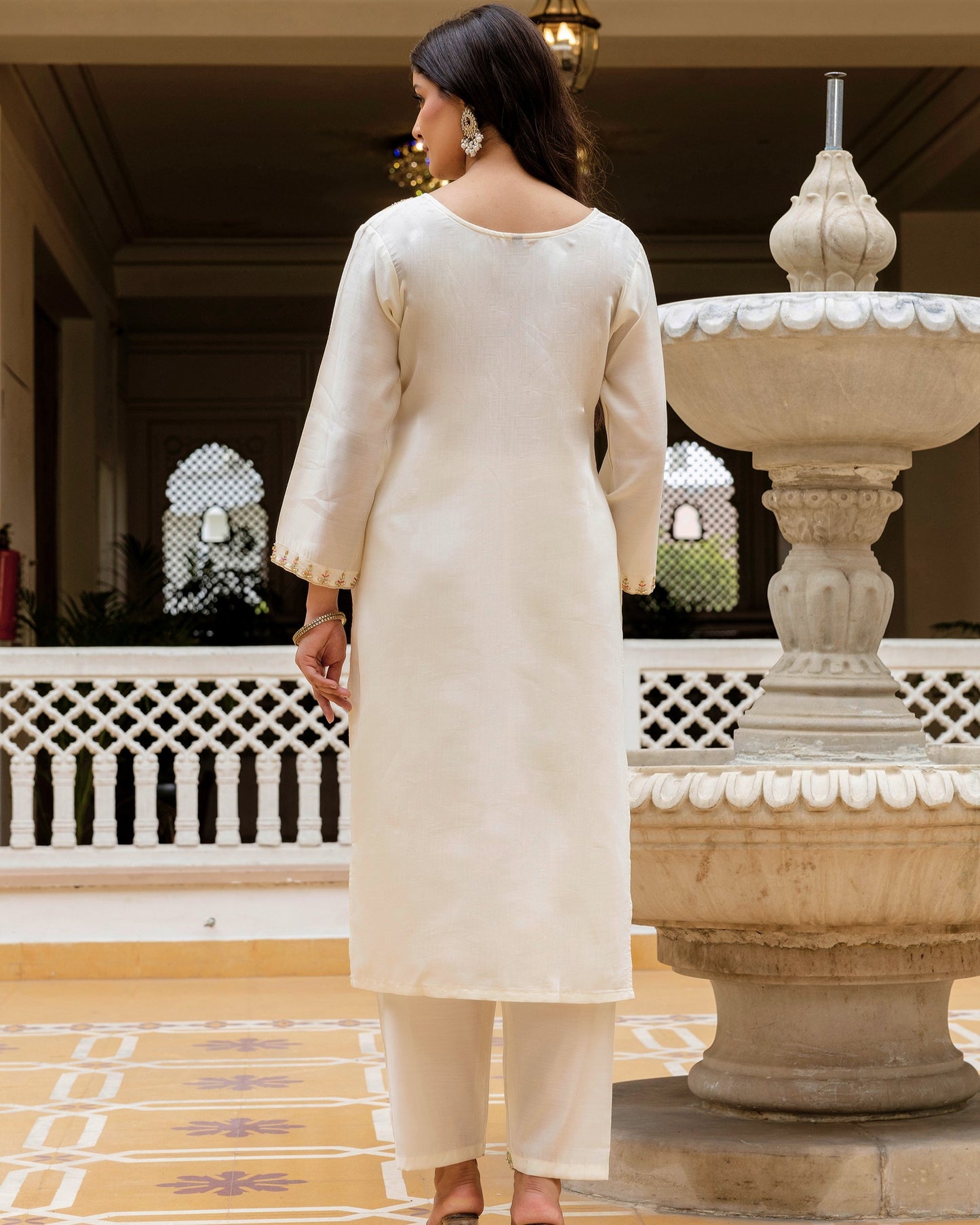 Zara Ivory White Gold Zardozi & Buti Embroidered Kurta Set