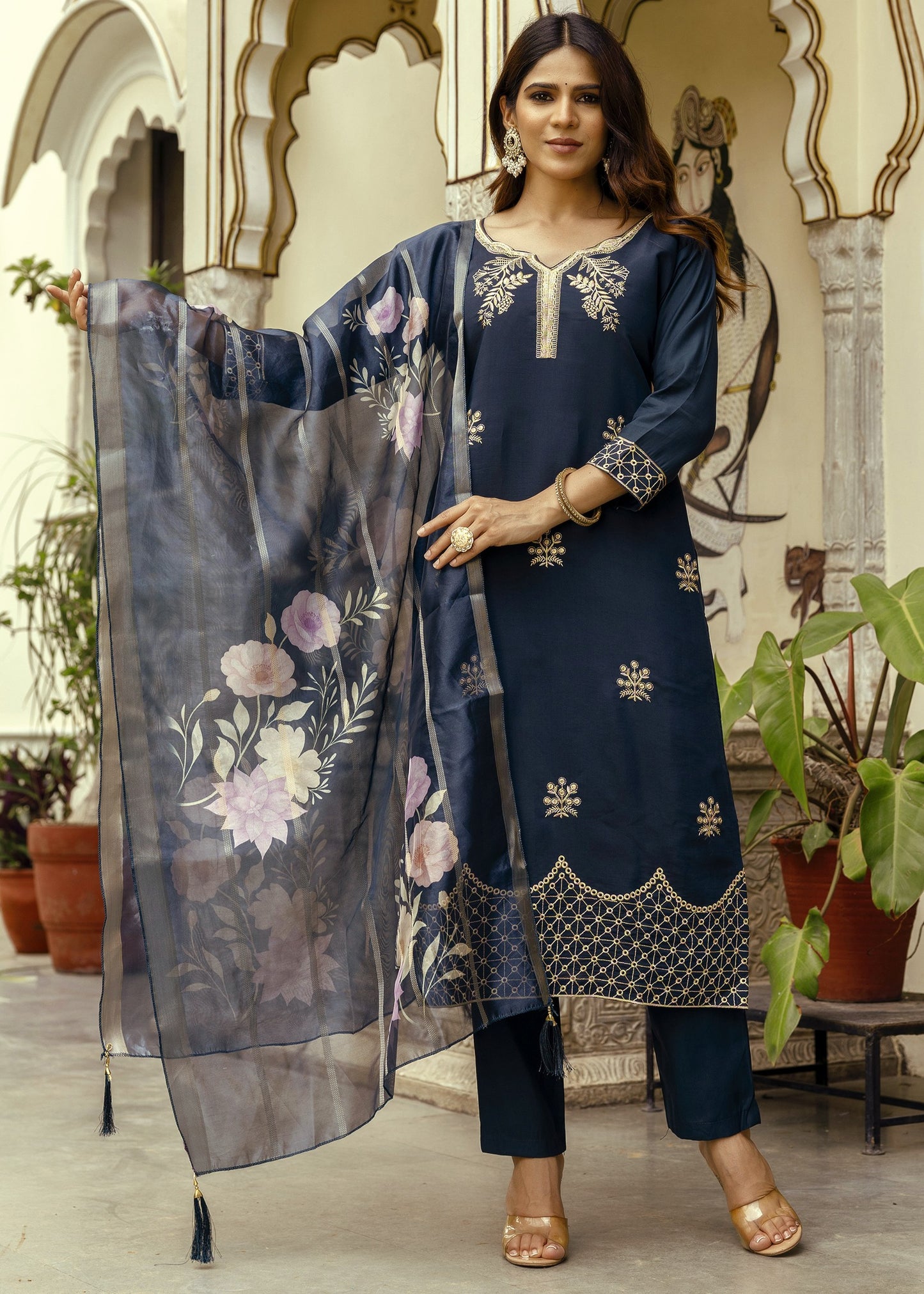 Nisha Navy Blue Gold Zardozi Botanical Embroidered Kurta Set