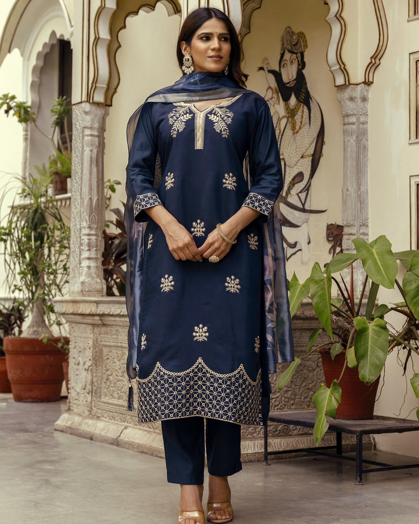 Nisha Navy Blue Gold Zardozi Botanical Embroidered Kurta Set