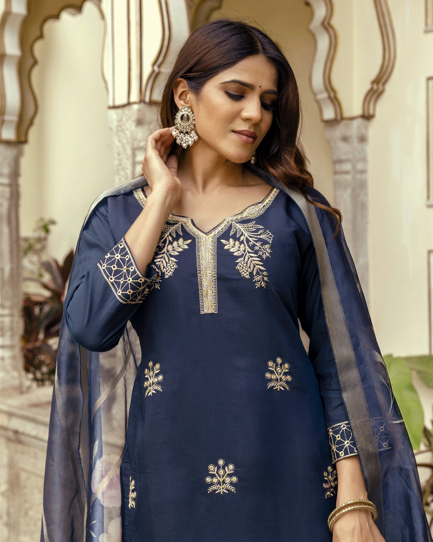 Nisha Navy Blue Gold Zardozi Botanical Embroidered Kurta Set