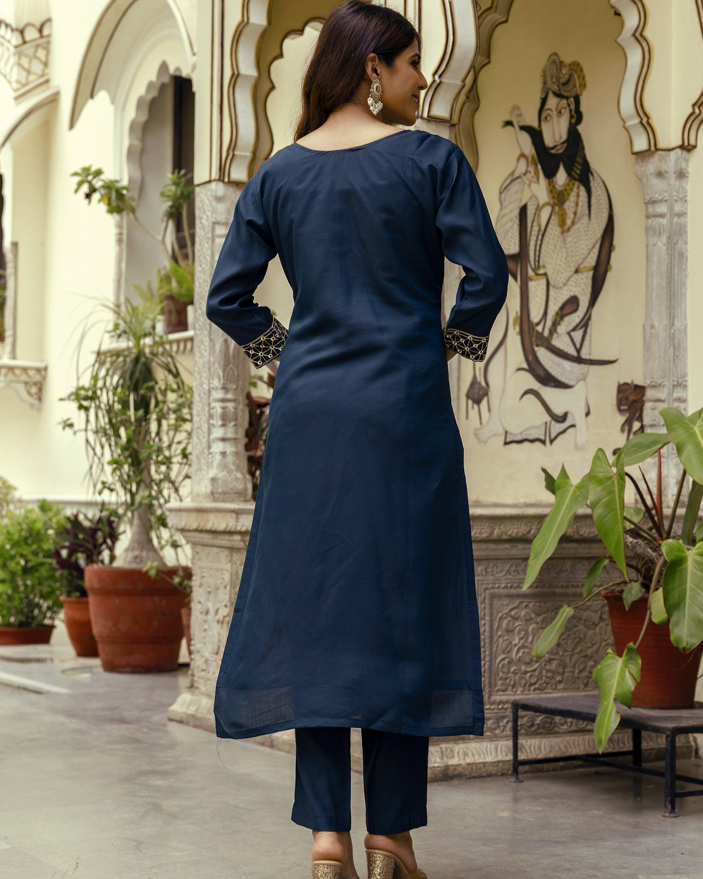 Nisha Navy Blue Gold Zardozi Botanical Embroidered Kurta Set