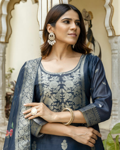 Gulnoor Navy Blue Mughal Woven and Floral Print Kurta Set