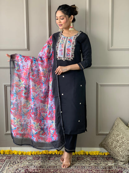 BLACK RAYON SLUB EMBROIDERED KURTA SET