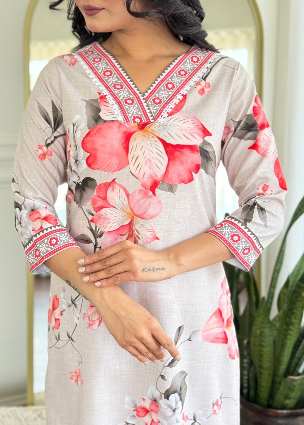 Cream Floral Designer Kurta Set