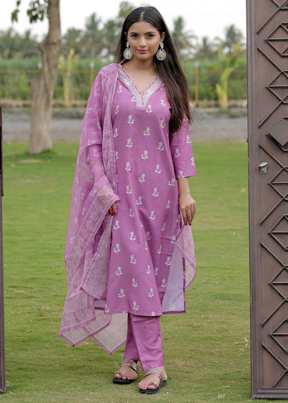 Onion Pink Printed Kurta Set