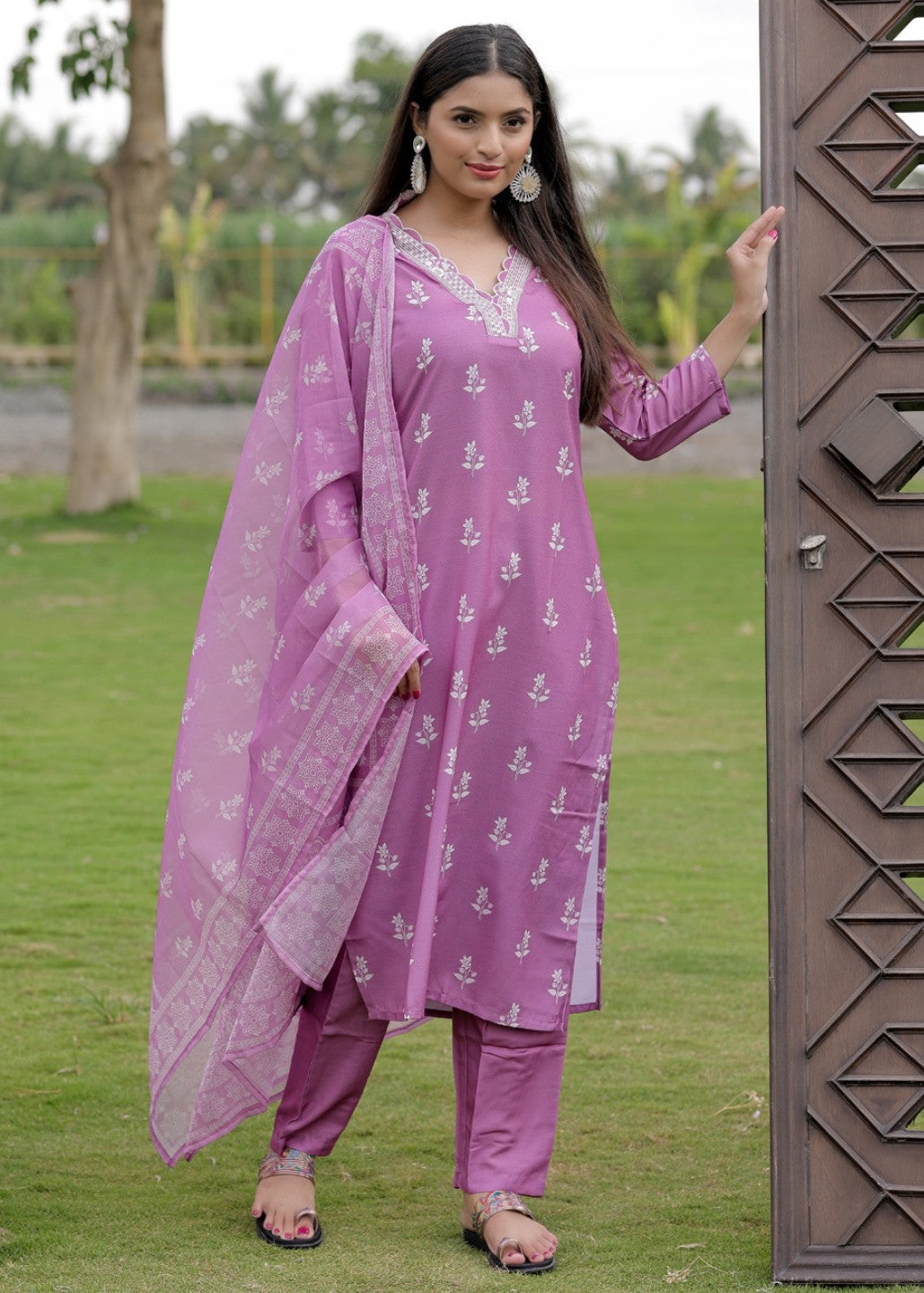 Onion Pink Printed Kurta Set