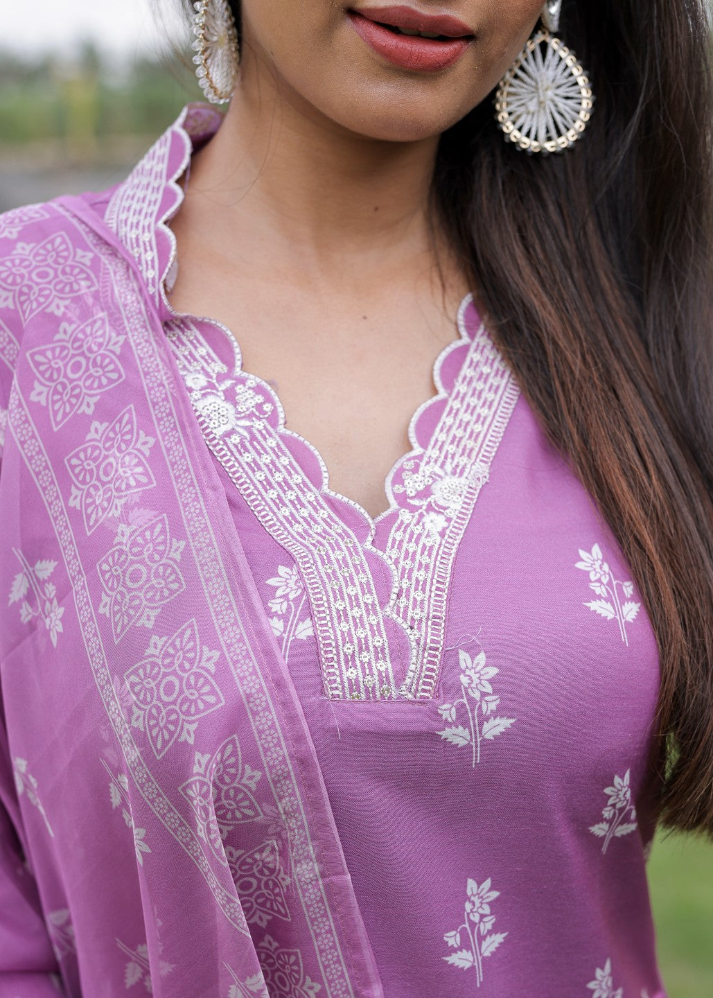 Onion Pink Printed Kurta Set