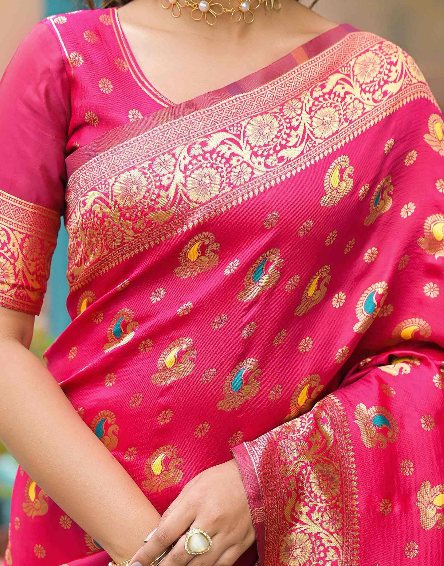 Elegant Rani Pink Banarasi Silk Saree with Antique Gold Zari Work