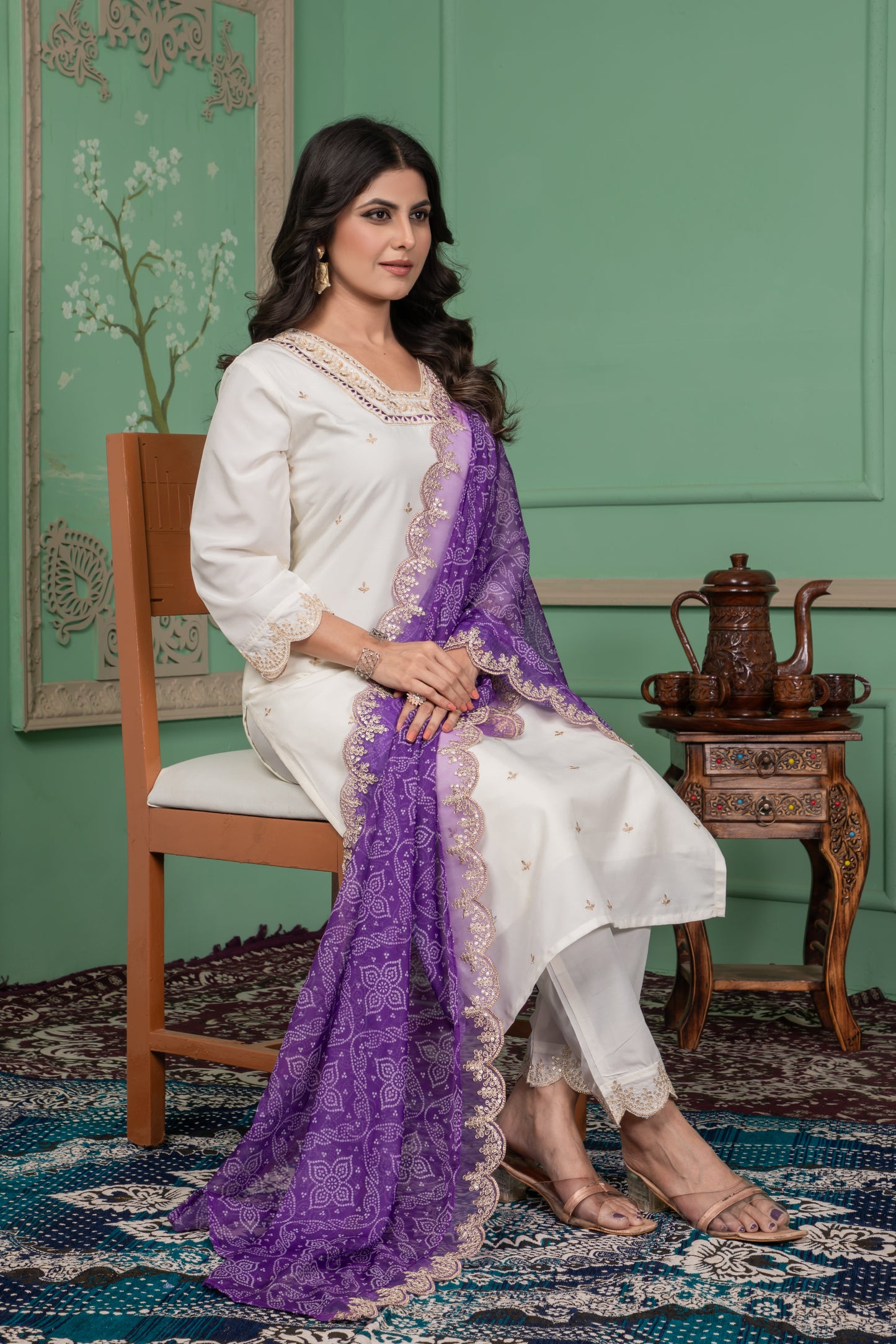 Apexa White Chic Evening Dress