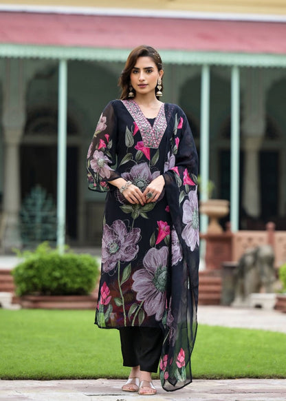 Sonika Black Sophisticated Formal Dress