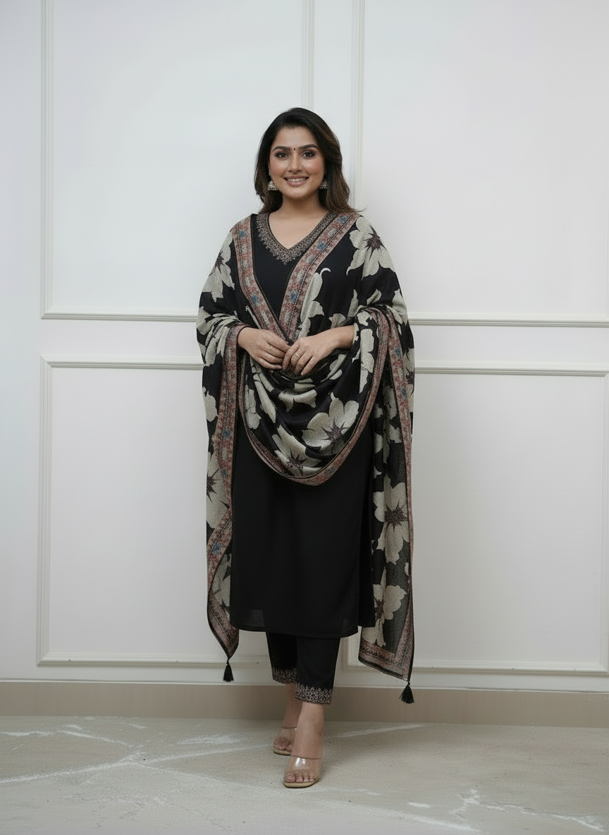 BLACK BERRY FLORAL ELEGANCE SUIT SET